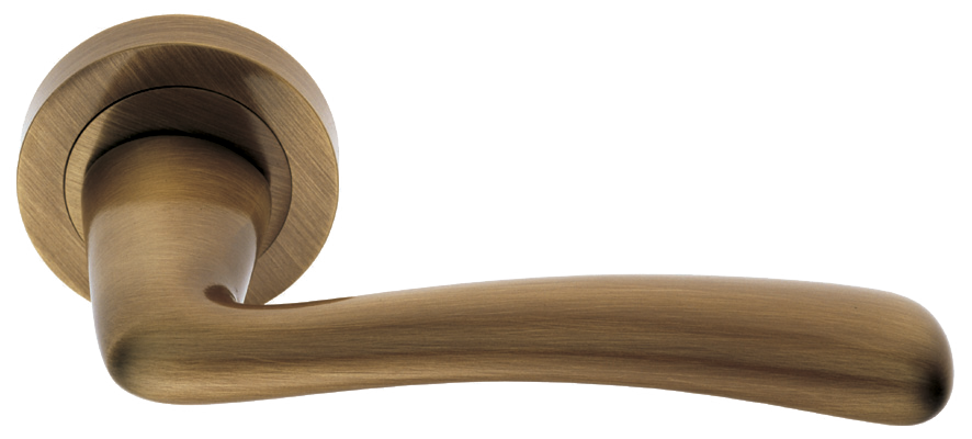 Ручка дверная COCKATOO R2 BGO раздельная на круглой розетке, цвет - матовая бронза фото купить в Краснодаре